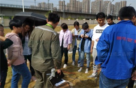 國(guó)電西高為福州地鐵提供調(diào)試高壓試驗(yàn)設(shè)備培訓(xùn)服務(wù)